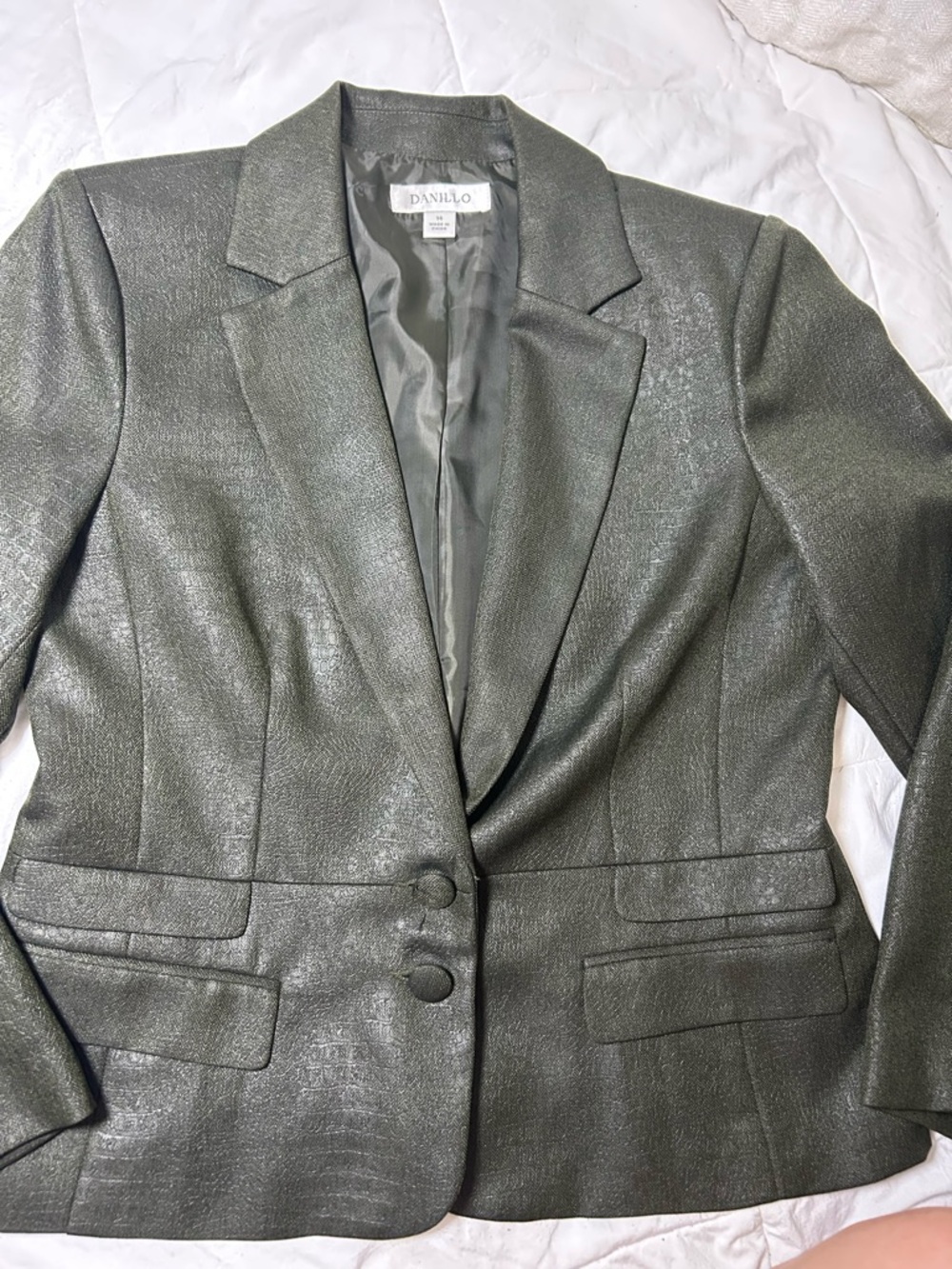 Danillo Women’s Green 2Pc Skirt Suit Lined 2-Button Notch Lapel Sz 14